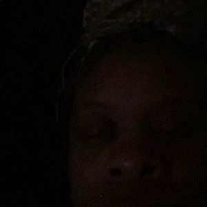 Meet your Posher, Raquel